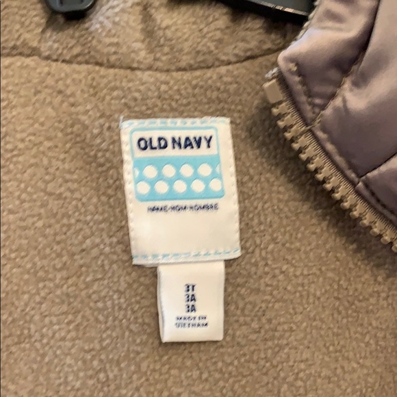 Old Navy puffer jacket - Picture 5 of 8
